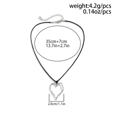 Women Fashion Exaggerated Heart Pendant Clavicle Chain Necklace