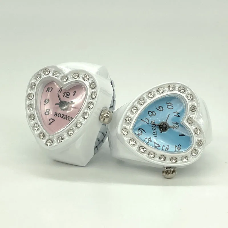 Neutral Fashion Heart Rhinestone Quartz Mini Ring Watch