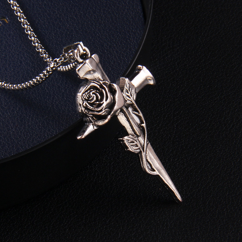 国内で当店のみ RICHILL - Gothic Cutlery Rose Cross Graphic RICHILL Gothic Cutlery Rose Cross Graphic T-Shirt