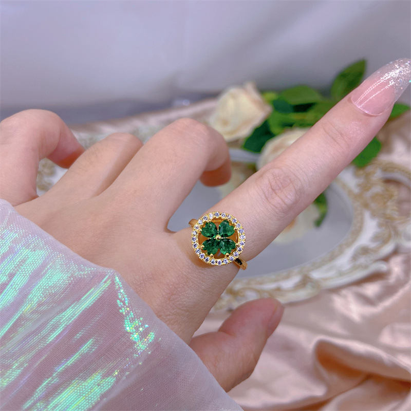 Wholesale Women Fashion Creative Rotary Floral Rhinestone Ring