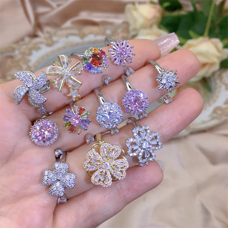 FAITOLAGI Chic Flower Crystal Rings for Women Shiny Rhinestone