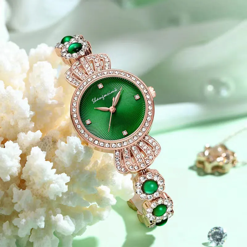 Women Fashion Creative Crown Rhinestone Quartz Watch