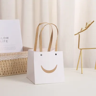 Fashion Simple Transparent Window Square Kraft Paper Gift Packaging Shopping Bag