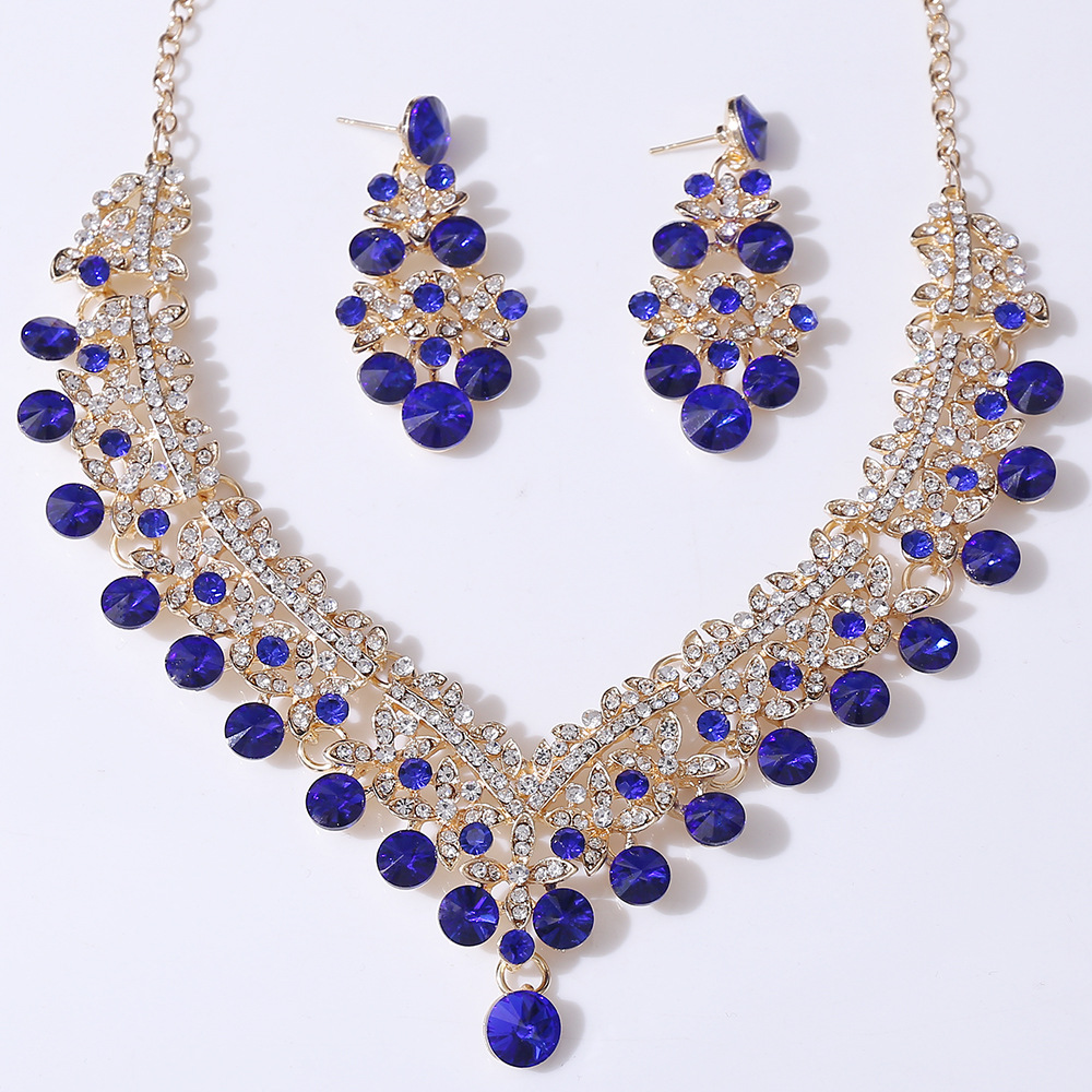 Wholesale Women Fashion Exaggerated Rhinestone Earrings