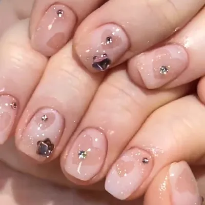 Women Simple Pink Heart Rhinestone Short Wearing Fake Nails
