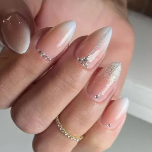 Women Fashion Simple Glitter Gradient Wearable Fake Nails