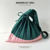 Color Block Green Powder