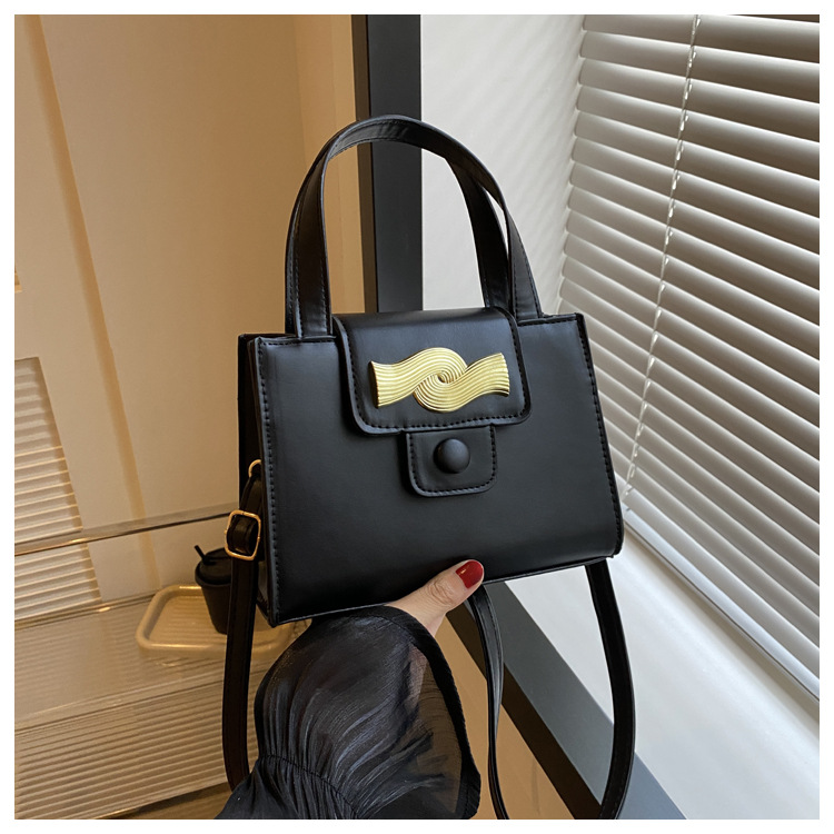 ★ANOETIC★SQUARE MULTI SHOULDER BAG Buy Anoetic Square Multi Shoulder Bag Silver | SASOM