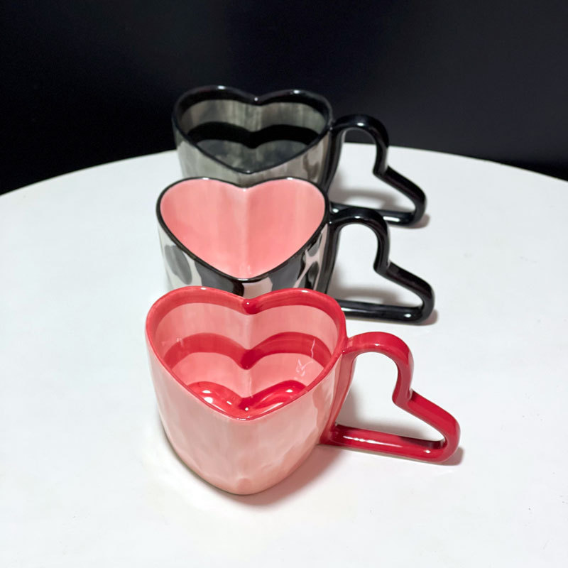 Wholesale y2k Creative Heart Handle Hand-Painted Stripe Wholesale y2k Creative Heart Handle Hand-Painted Stripe