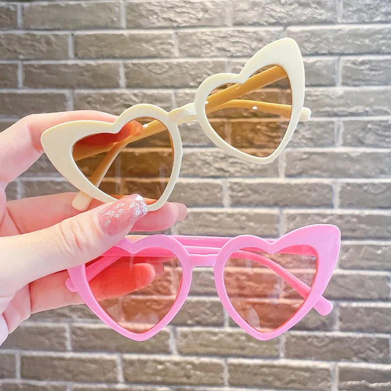 Kids Unisex Fashion Casual Cute Heart Shaped Sunglasses PC Resin Frame