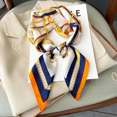 Women Fashion Chain Belt Pattern Imitation Silk Scarf Spring And Autumn Square Scarf