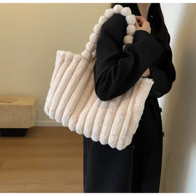 Autumn And Winter Women Fashionable Cute Solid Color Plush Large Capacity Tote Bag