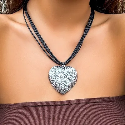 Valentine Simple Adjustable Flannelette Wax Thread Exaggerated Heart Necklace