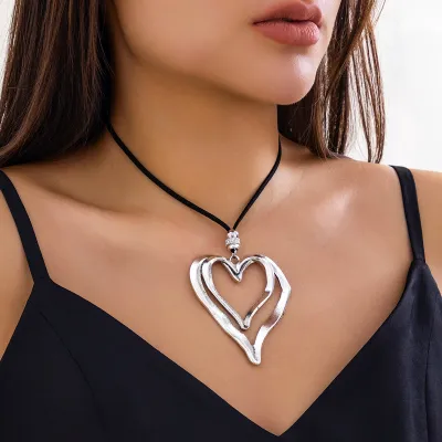 Valentine Simple Adjustable Flannelette Wax Thread Exaggerated Heart Necklace