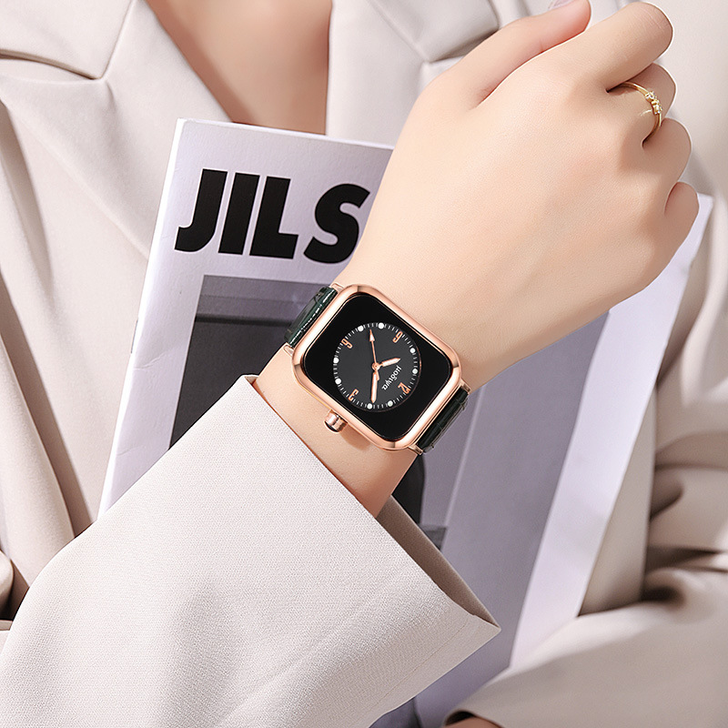 Wholesale Vintage Women Casual Square Luminous Quartz Watch Wholesale Vintage Women Casual Square Luminous Quartz Watch