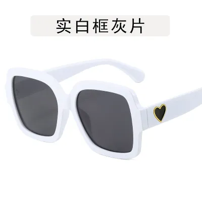 Women Fashion Square Frame Heart Leopard Sunglasses