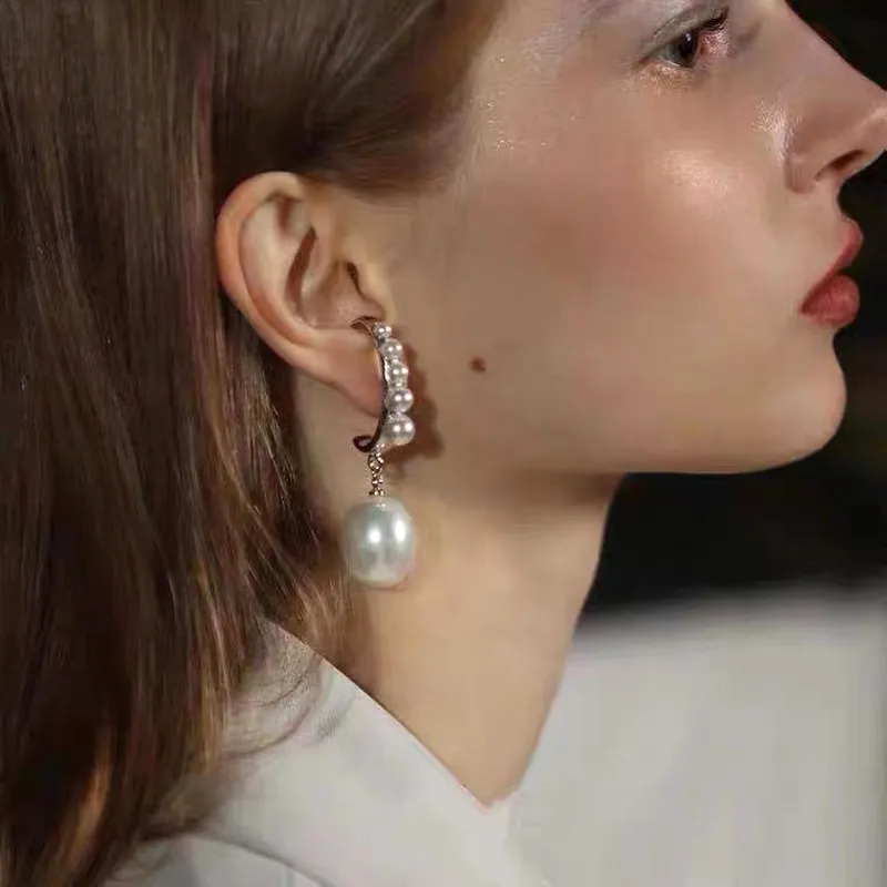 Women's Vintage Pearl Geometric Drop Earrings