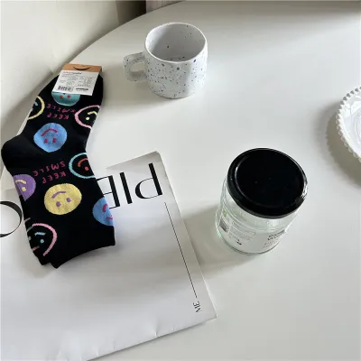 Women Fashion Smiley Face Cotton Socks
