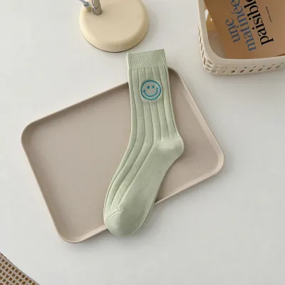 Women's Embroidered Smiley Solid Color Cotton Socks