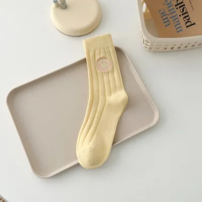 Women's Embroidered Smiley Solid Color Cotton Socks