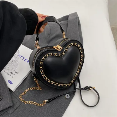 Women Fashion Heart-Shaped Zipper PU Chain Crossbody Bag