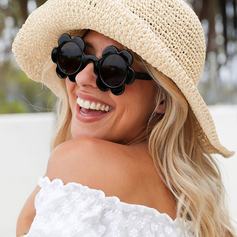 Wholesale Fashion Vacation Sunflower Plain Sunglasses