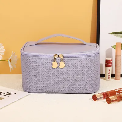Urban Simplicity Plaid PU Leather Toiletry Bag for Travel Makeup Storage