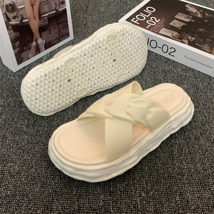 Wholesale Women Fashion Casual Plus Size Cross Thick-Soled