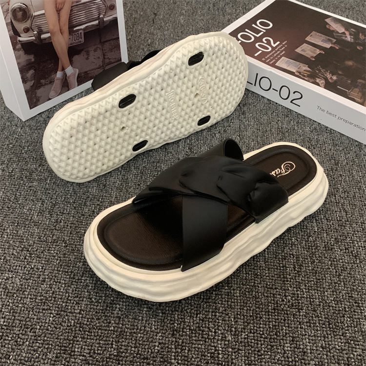 Wholesale Women Fashion Casual Plus Size Cross Thick-Soled