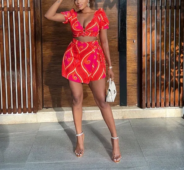Women Fashion Sexy V-Neck Printed Short Sleeve Crop Top Skirt Two-Piece Set