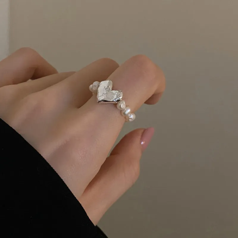 Women Vintage Baroque Pearl Heart Shape Elastic Ring
