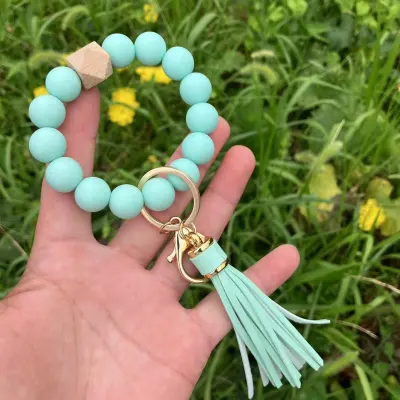 Women Fashion Wooden Beads Silicone Beaded Bracelet Keychain with Tassel Pendant