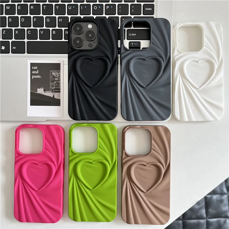 Neutral Simple Three-Dimensional Creased Heart-Shaped Solid Color TPU Apple Phone Case