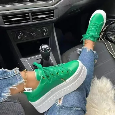 Women Casual Solid Color Plus Size Thick-Soled Lace Up Sneakers