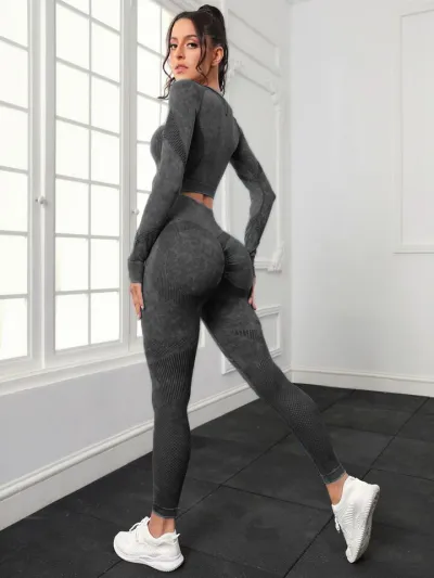 Women's Yoga Long Sleeve Top and Sport Leggings Set - Nylon Spandex