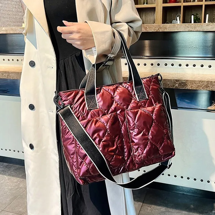 Women Fashionable Large Capacity Rhomboid Quilted PU Tote Bag