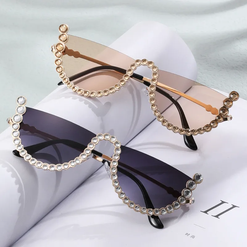 Women Fashion Creative Half Frame Rhinestone Cut-Edge Heart Sunglasses