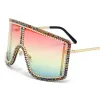 C5 Gold Frame Red And Green Colored Diamond