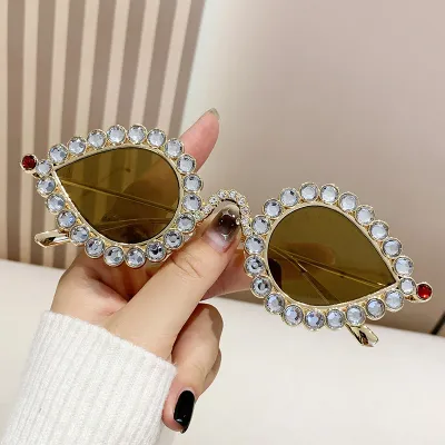 Women Y2K Rhinestone Peacock Sunglasses Fashion Commuter
