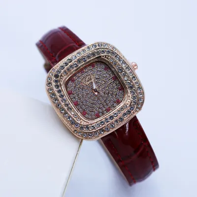 Women Fashion Gipsophila Rhinestone Quartz Watch PU Strap Square Dial