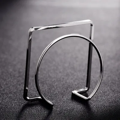 Women's Fashion Exaggerated Geometric Round Triangle Copper Bracelet