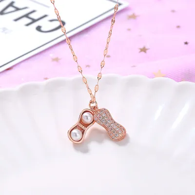 Women Fashion Square Hollow Rhinestone Pendant Titanium Steel Necklace