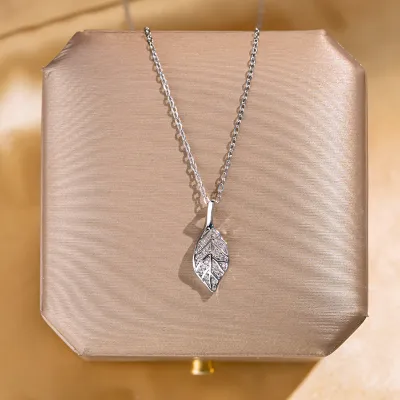Women Fashion Square Hollow Rhinestone Pendant Titanium Steel Necklace