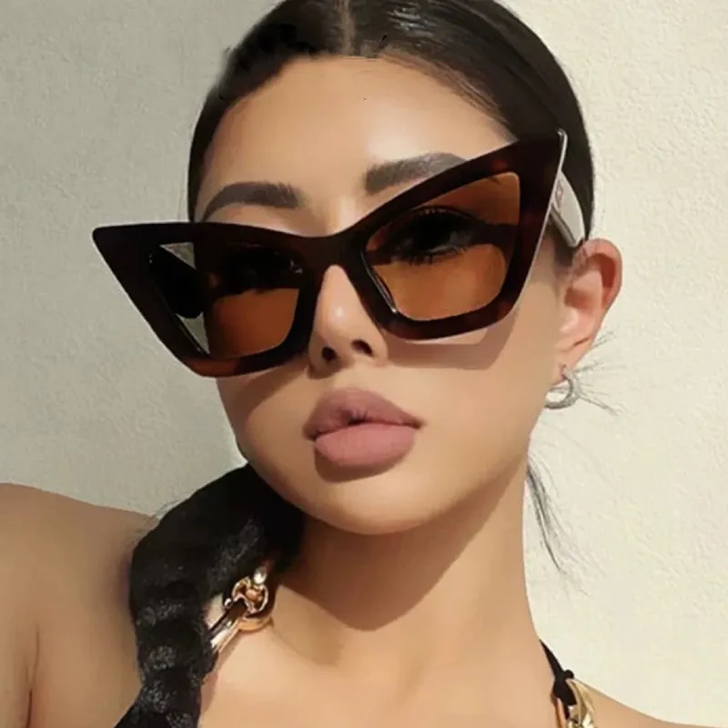 Women Large-Frame Cat-Eye Sunglasses AC Lens PC Frame