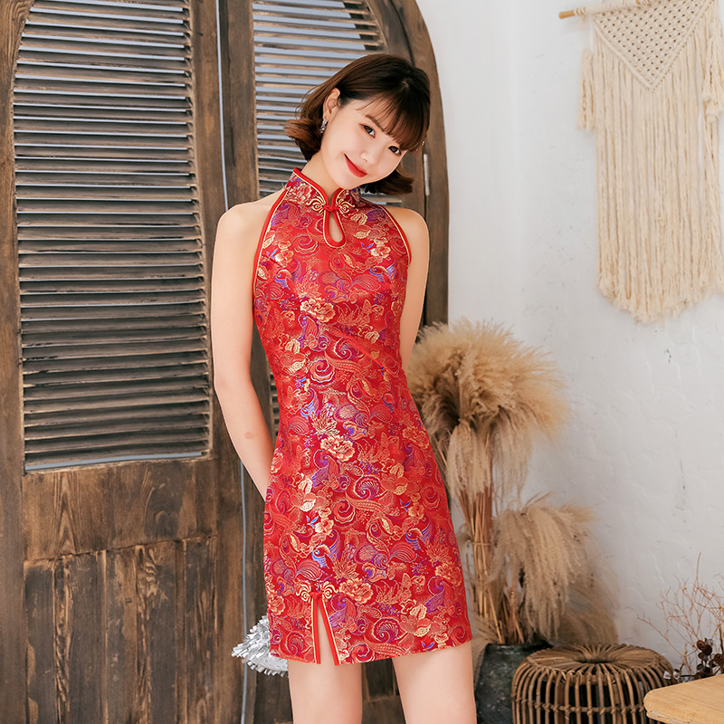 ☆人気☆ライン刺繍フーディ/WOOYOUNGMI☆ WOOYOUNGMIのブラック Swaying Flower フーディがセール中