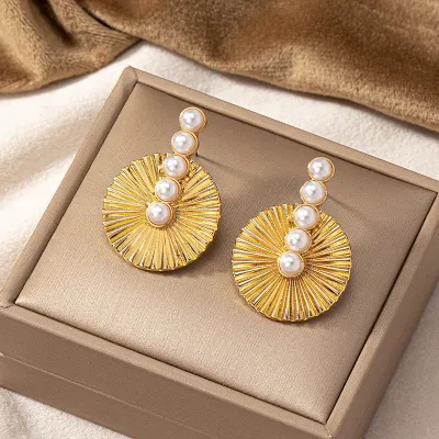 Women Vintage Geometric Heart Pearl Earrings