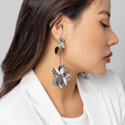 Fashion Floral Iron Metal Earrings