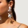 White 2884