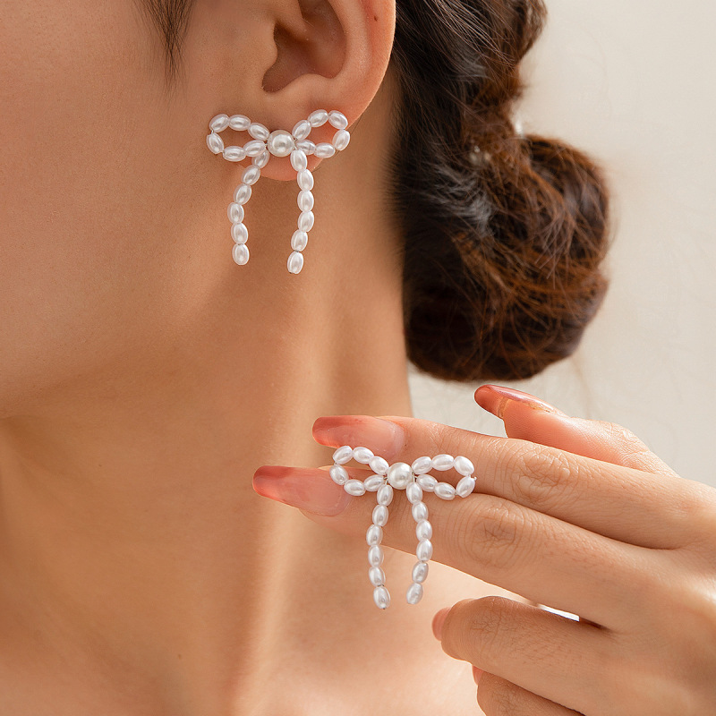 【Monday Edition】24SS TINY PEARL BOW EARRINGS Amazon.com: Pearl Bow Earrings for Women Crystal Bow