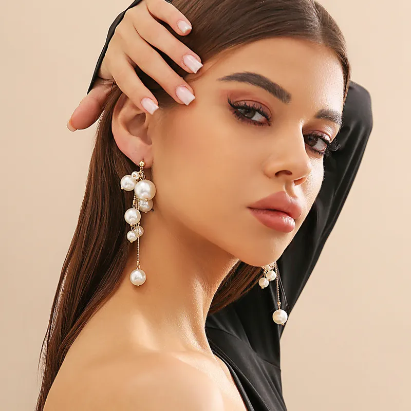 Exaggerated Design Imitation Pearl Tassel Temperament Earrings